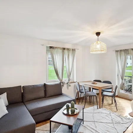 Affordable Comfort In Apartment Zurich