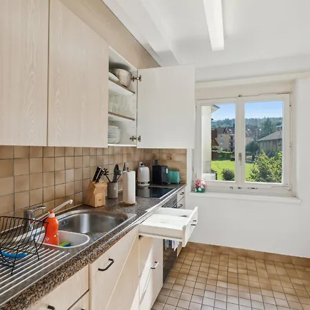 Affordable Comfort In Apartment *