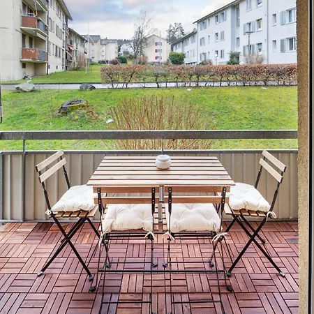 Apartment Affordable Comfort In Zurich