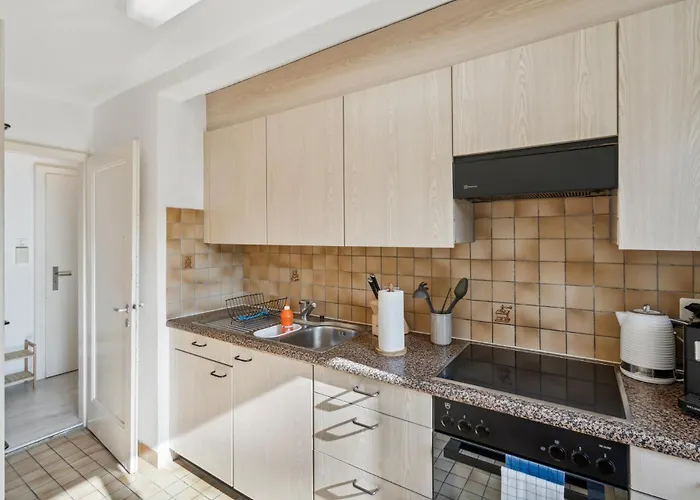 Affordable Comfort In Apartment *